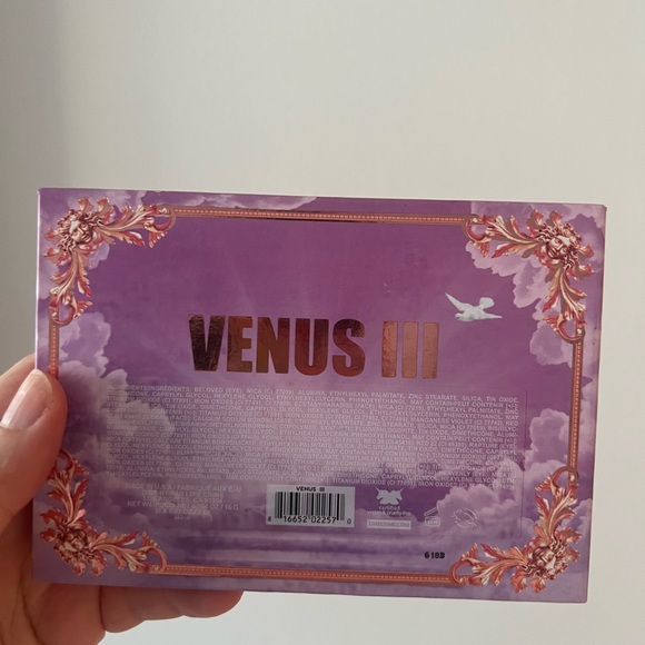 Lime Crime Venus III eyeshadow palette - Picture 3 of 3
